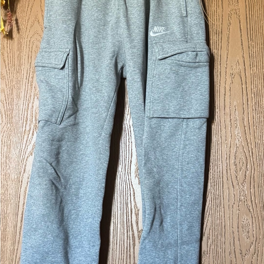 Nike Women's Heather Gray Joggers